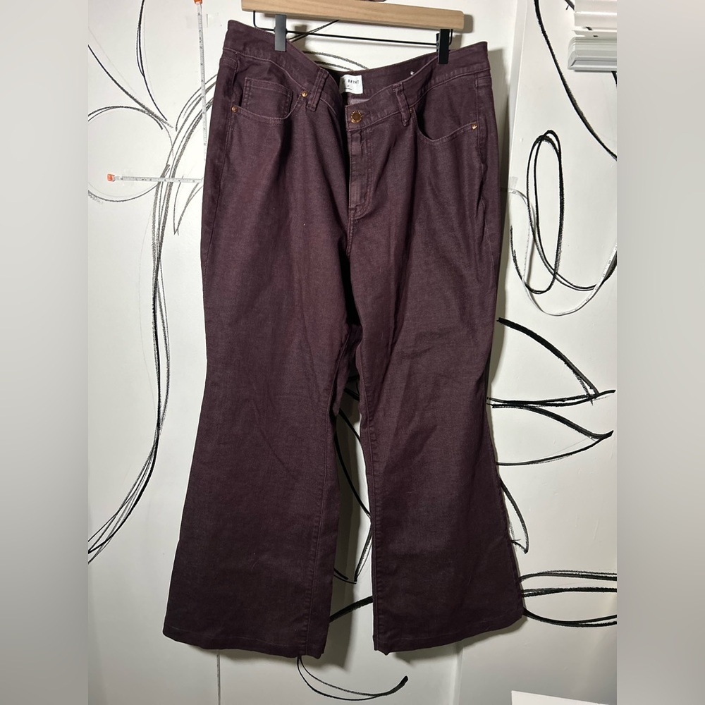 Lane Bryant Wine Signature Fit MidRise Flare Flex Waistband, Size 20 Like New